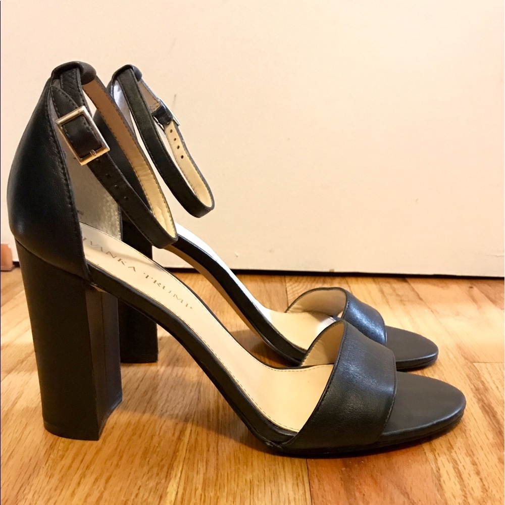 Ivanka Trump 'Klover' black leather heel, Sz 8.5