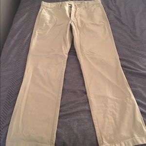 Gap men's khaki pants
