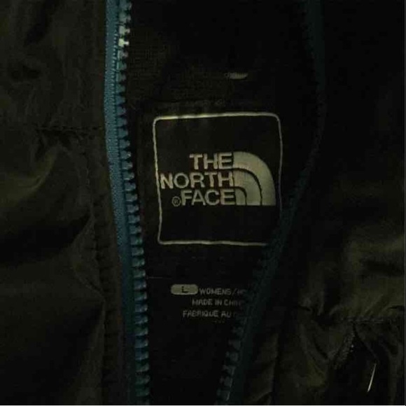 North face - Picture 2 of 2