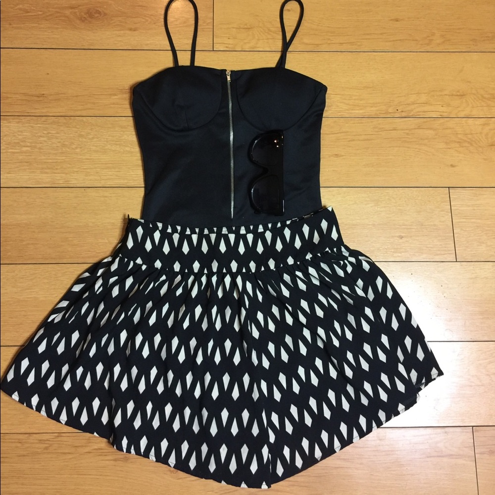 Black leotard top and shorts ✨bundle✨