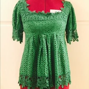 Adorable and sexy green eyelet top