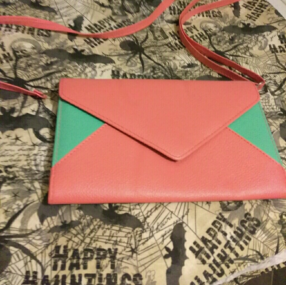 LAST price drop-80s clutch/overtheshoulder. bnwot