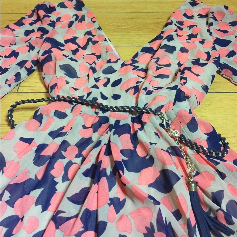 🌺🌺romper🌺🌺 - Picture 2 of 4