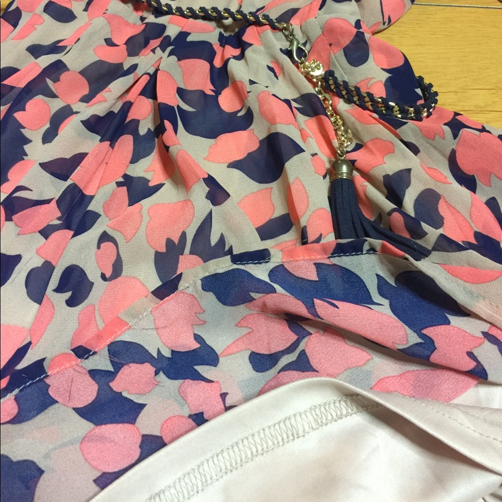 🌺🌺romper🌺🌺 - Picture 3 of 4