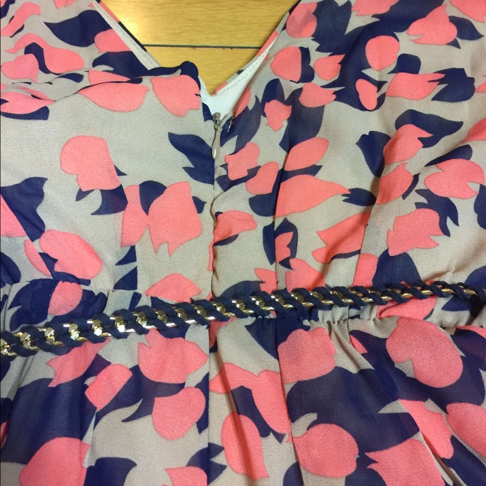 🌺🌺romper🌺🌺 - Picture 4 of 4