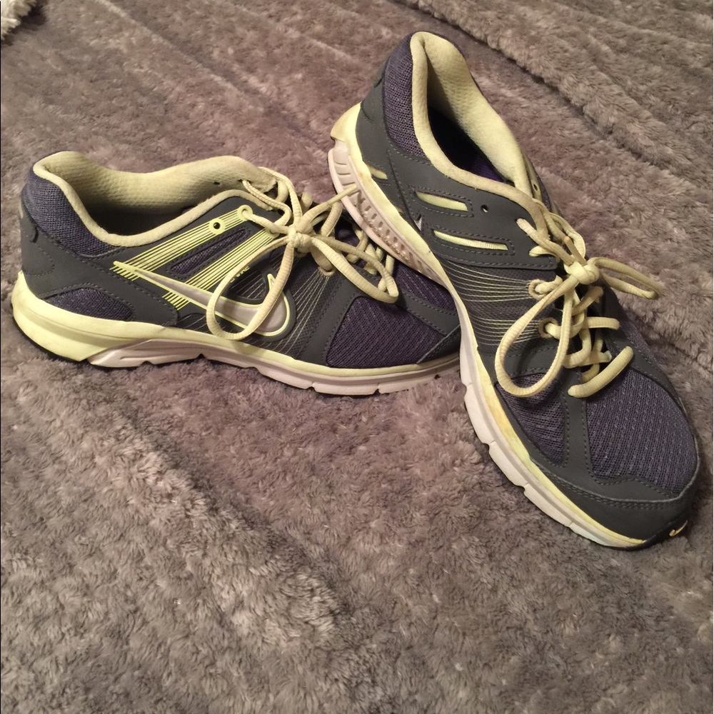 Nike Women's Flywire