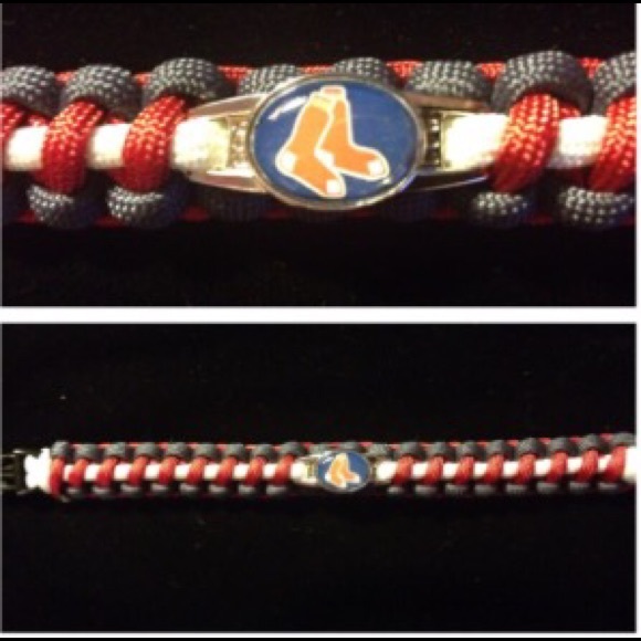 Boston Red Sox Paracord Bracelet - Picture 1 of 2