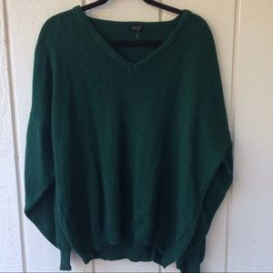 SLOUCHY V NECK FOREST GREEN SWEATER