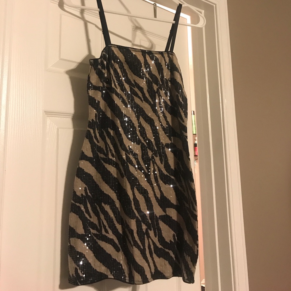 Nude & black print dress-Size S