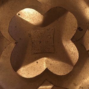 Meet your Posher, Esther