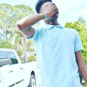 Meet your Posher, Omar