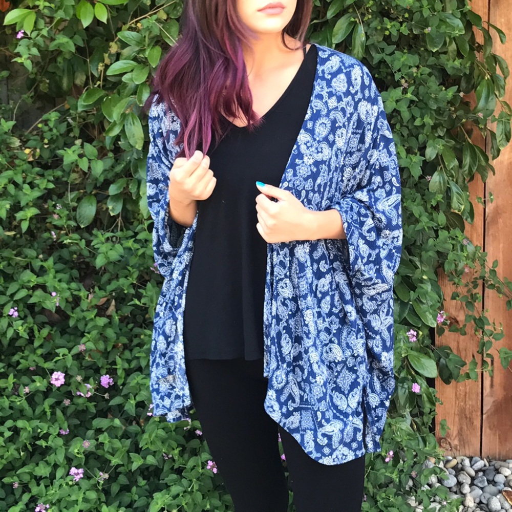 Blue Printed Throw Over Top