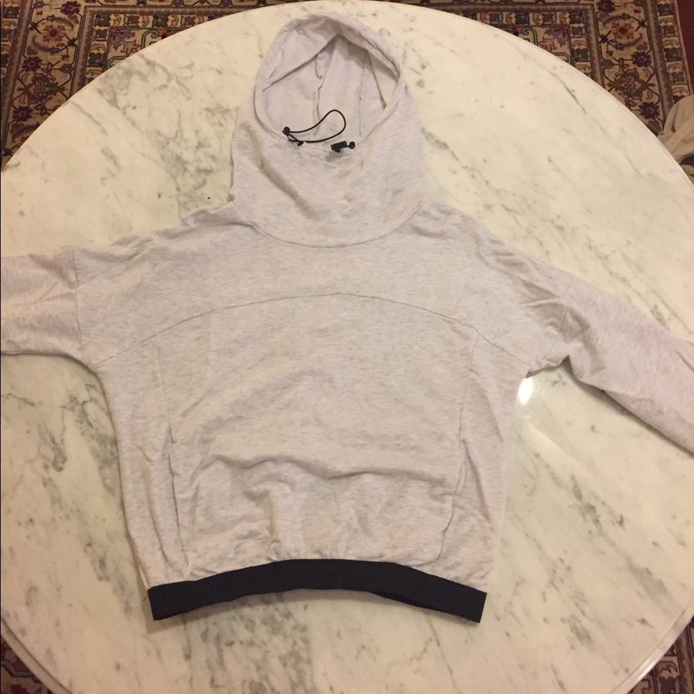 Workout Top/Sweatshirt