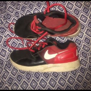 Boys Nikes