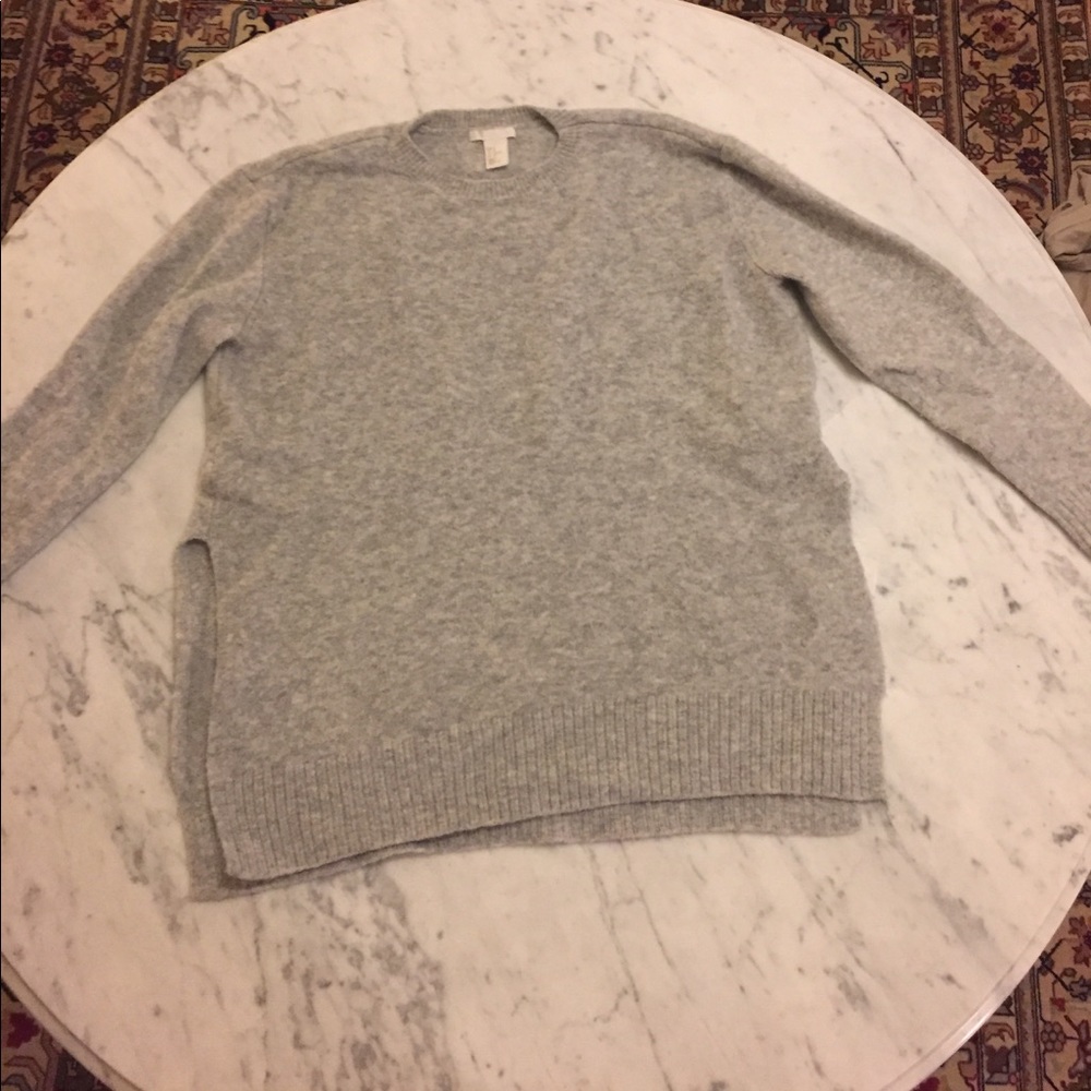Gray Sweatshirt (COMFY)