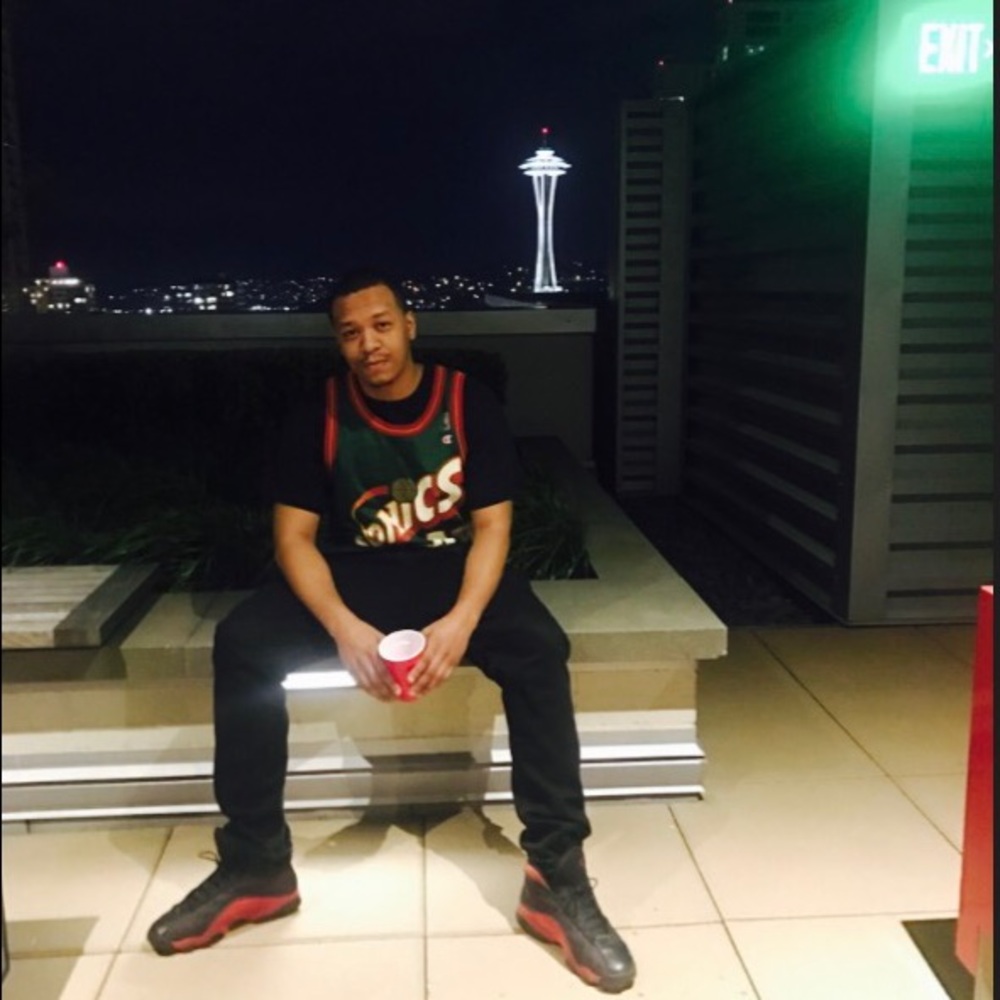 Meet your Posher, Aaron