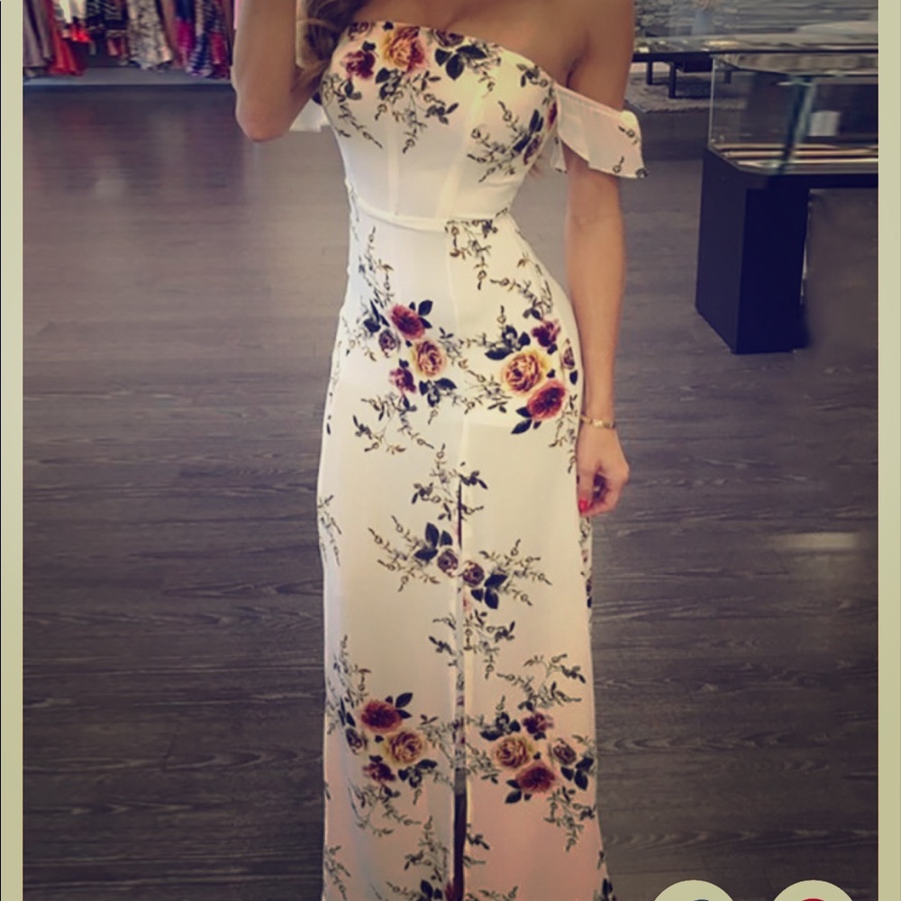 Off shoulder floral print maxi! Brand new!!!