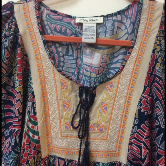 Flying Tomato Boho Embroidered Peasant Blouse 🌺🌹 - Picture 3 of 7