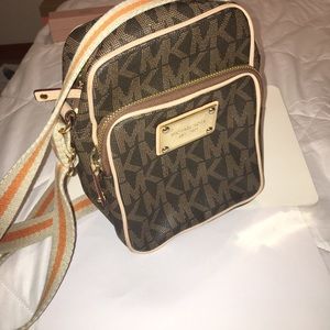 Michael Kors Cross Body Bag