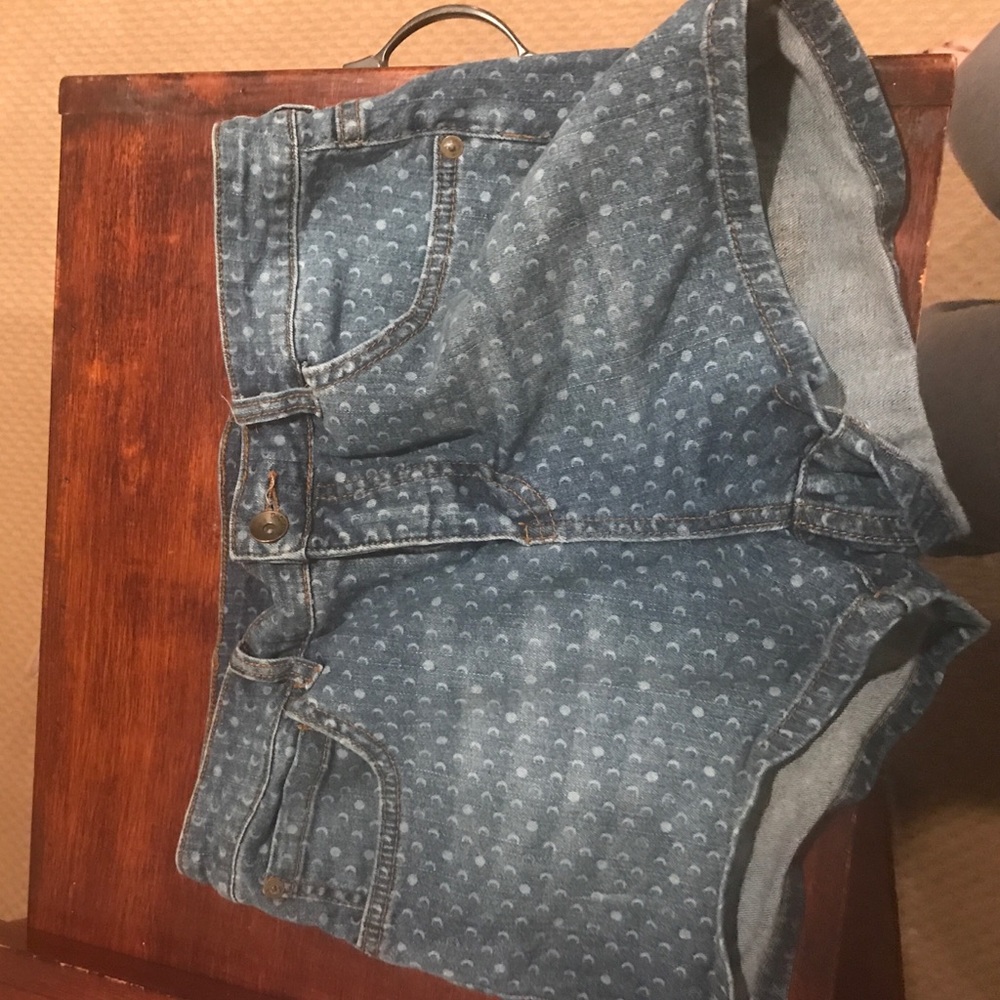 Billa bong high waisted jean shorts !