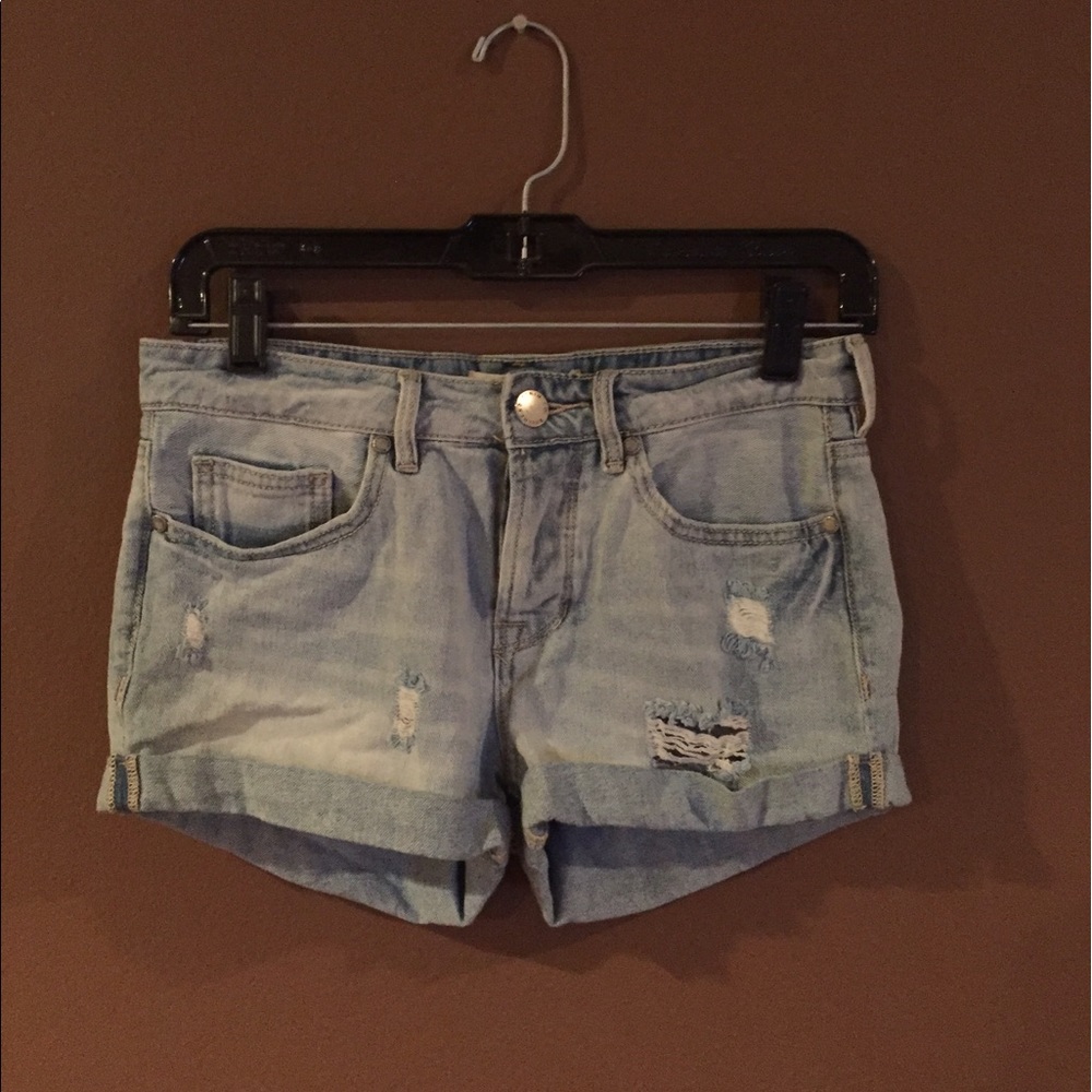 Distressed Bullhead Denim shorts