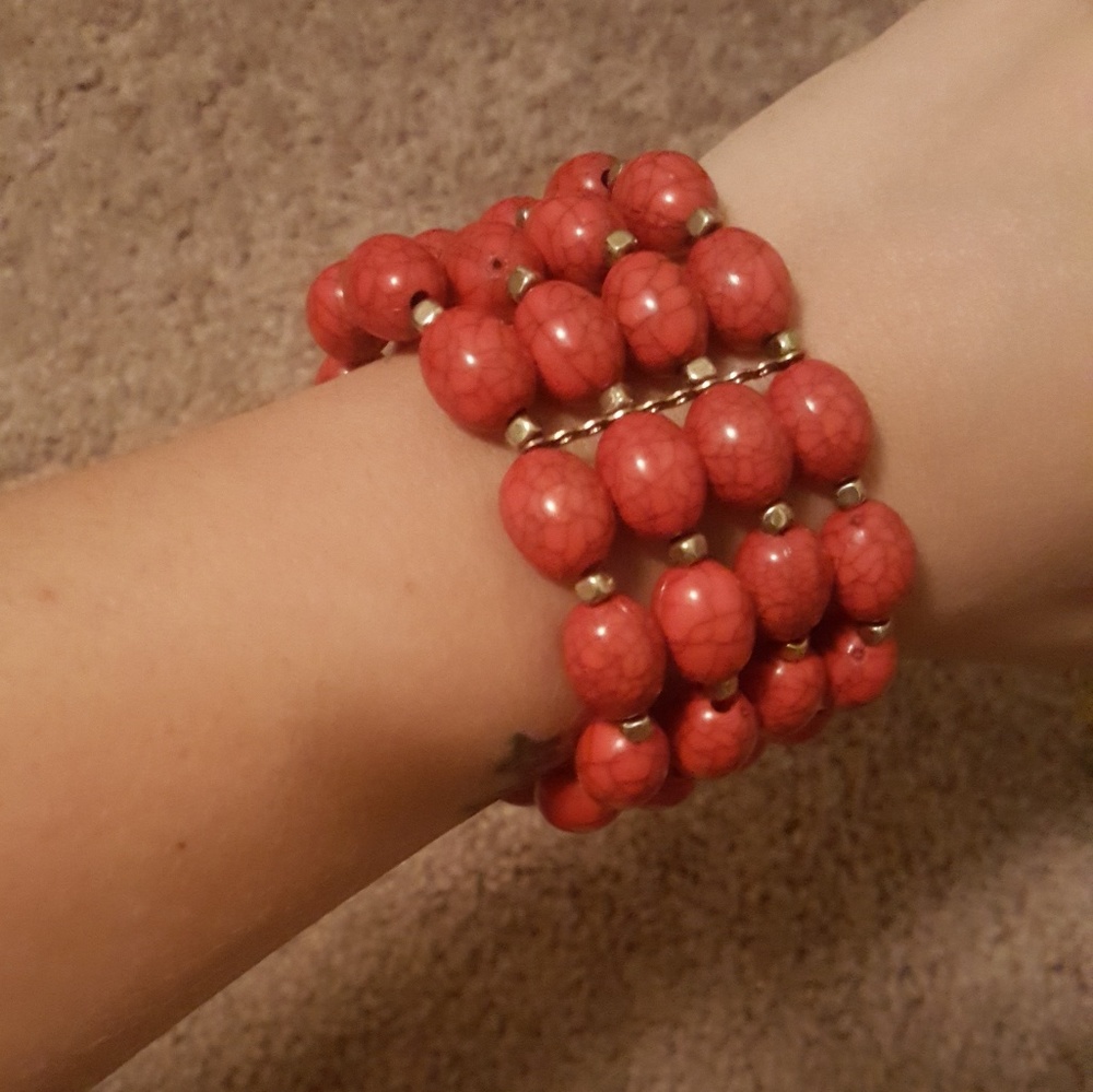 Red and gold beaded bracelet