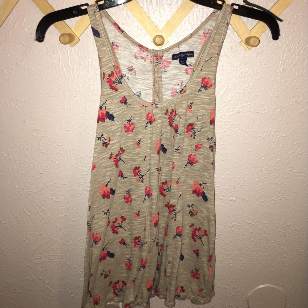 tan floral tank top w pocket