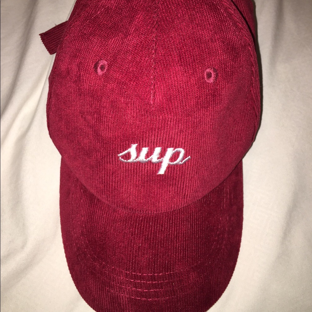 red hat from forever 21