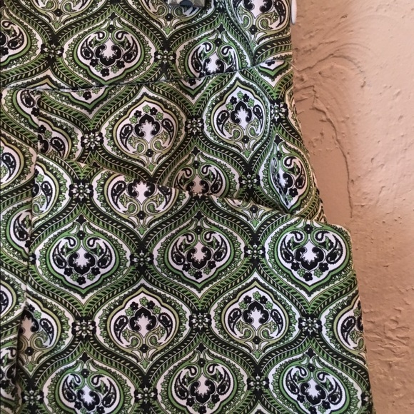 Green Pattern Skirt - Picture 2 of 4