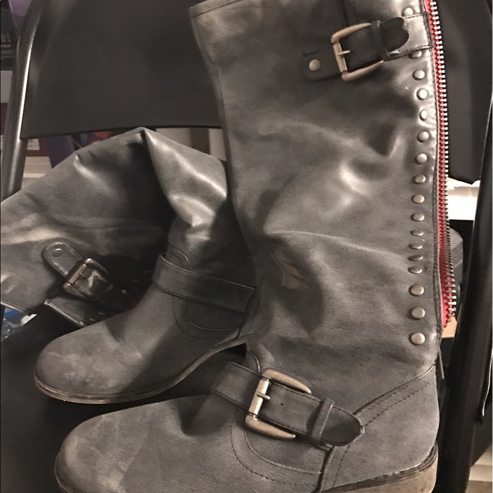 Combat boots