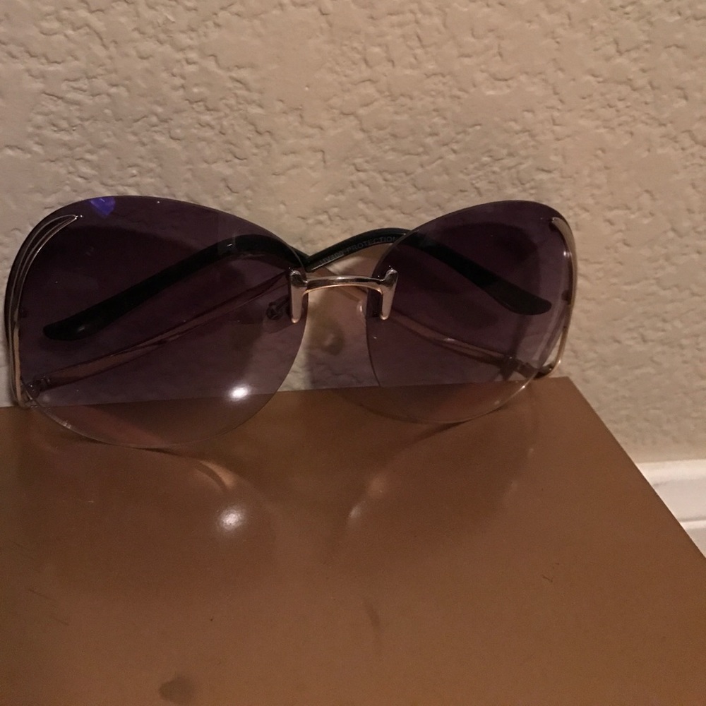 Women's fashion sunglasses