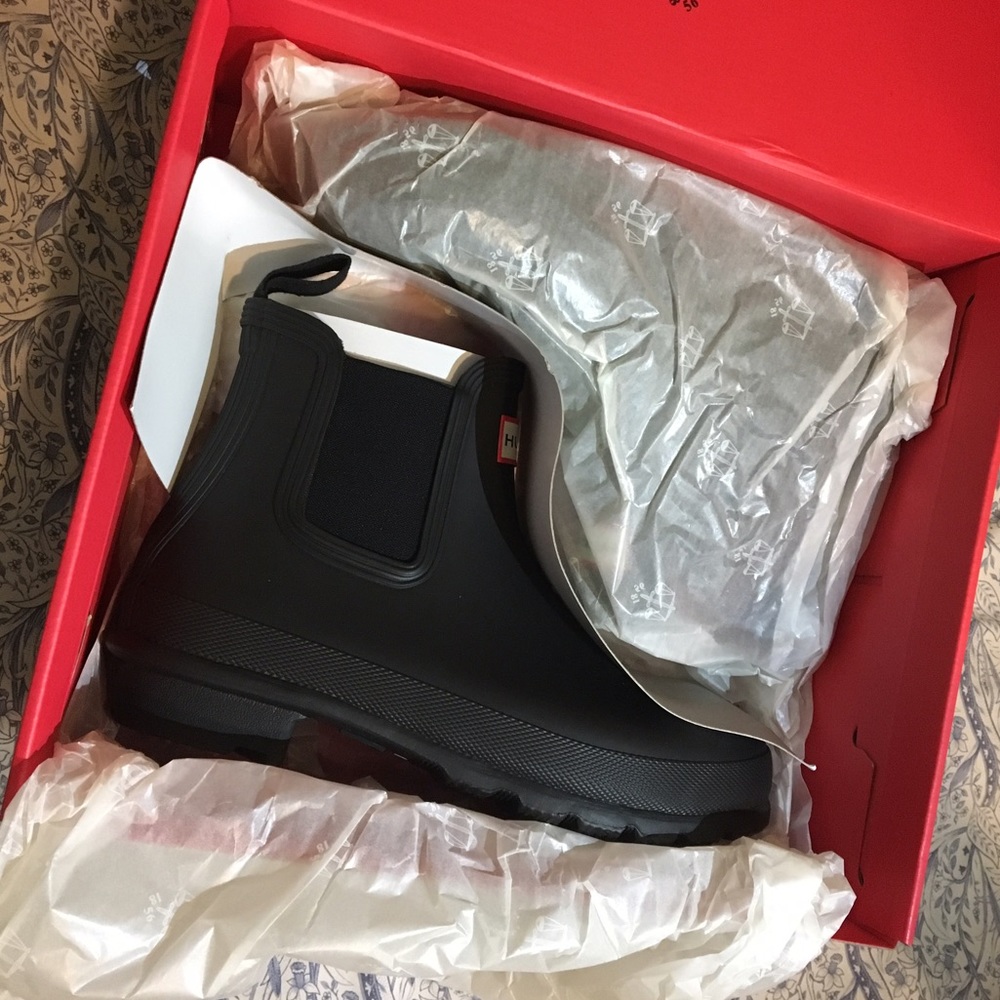 Brand new Hunter boots! Size 7 never worn