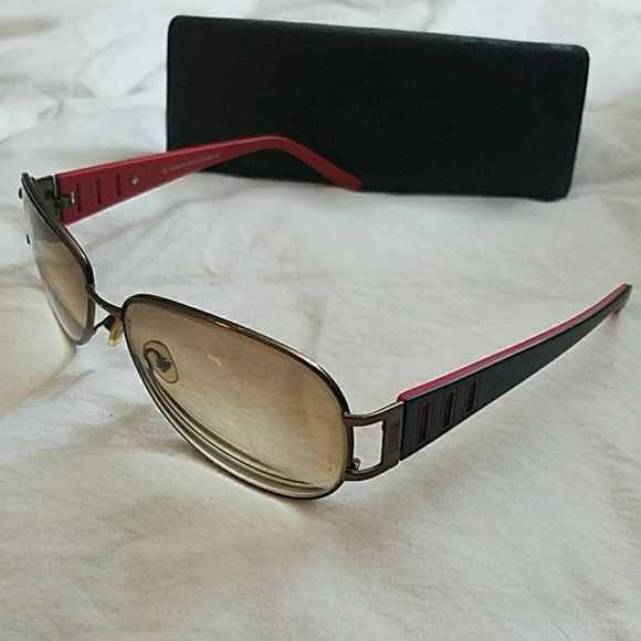 STORM Aviator Sunglasses, black & red frame - Picture 2 of 7