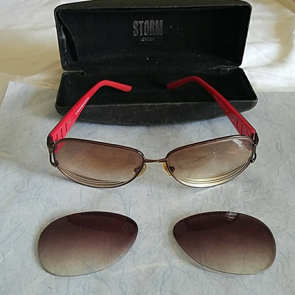 STORM Aviator Sunglasses, black & red frame - Picture 6 of 7