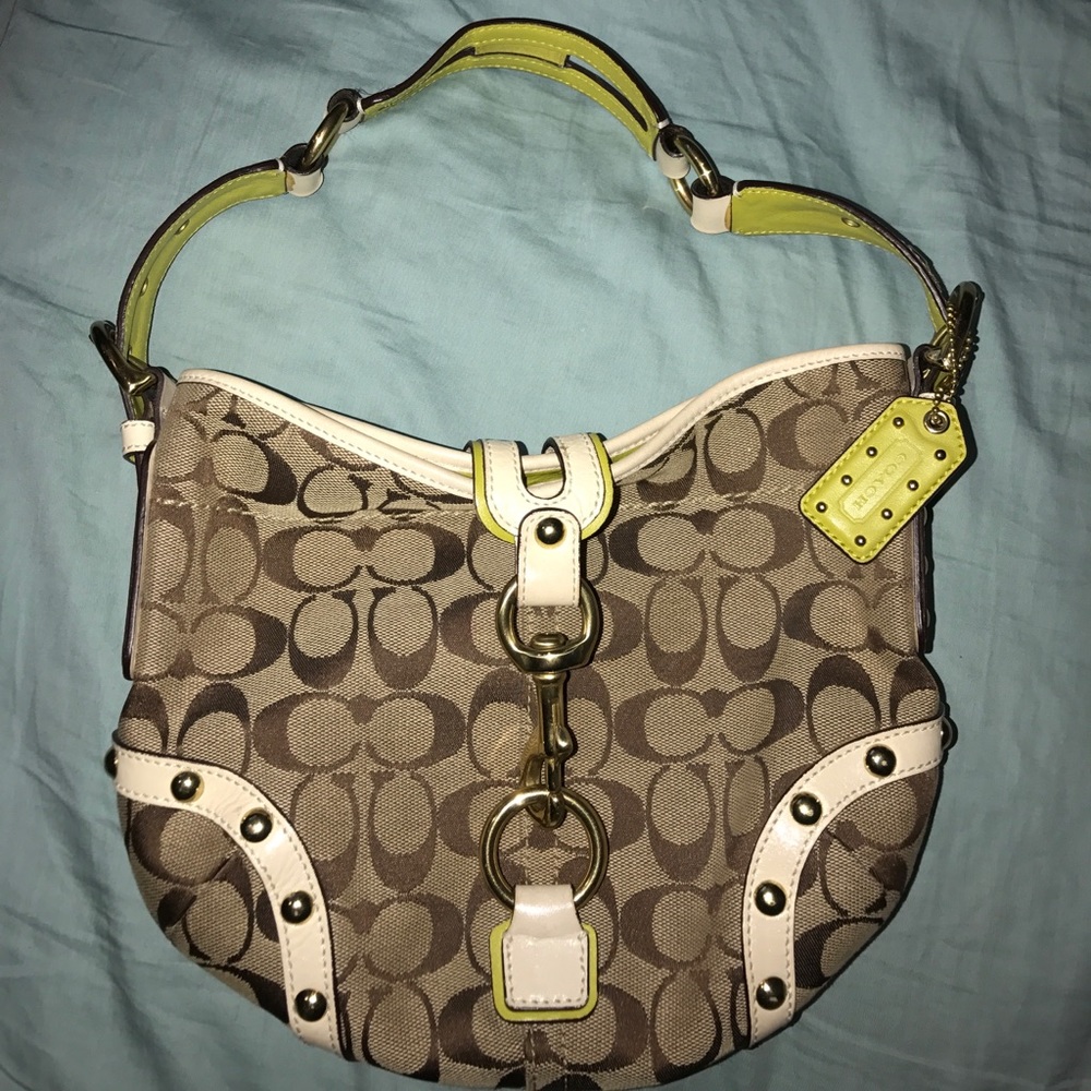 Authenic Coach Purse !!
