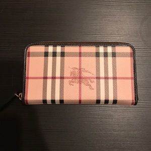 Burberry classic wallet