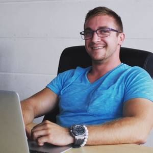 Meet your Posher, Victor