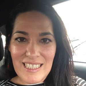 Meet your Posher, Raquel