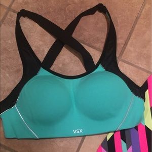 Victoria's Secret VSX teal sports bra 34B