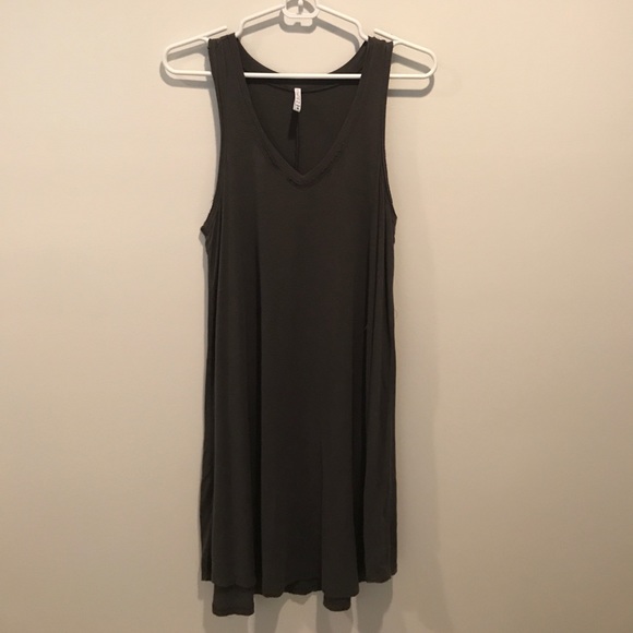 Z SUPPLY Dresses & Skirts - 💃DRESS SALE💃Z SUPPLY Charcoal Grey Dress - SZ M