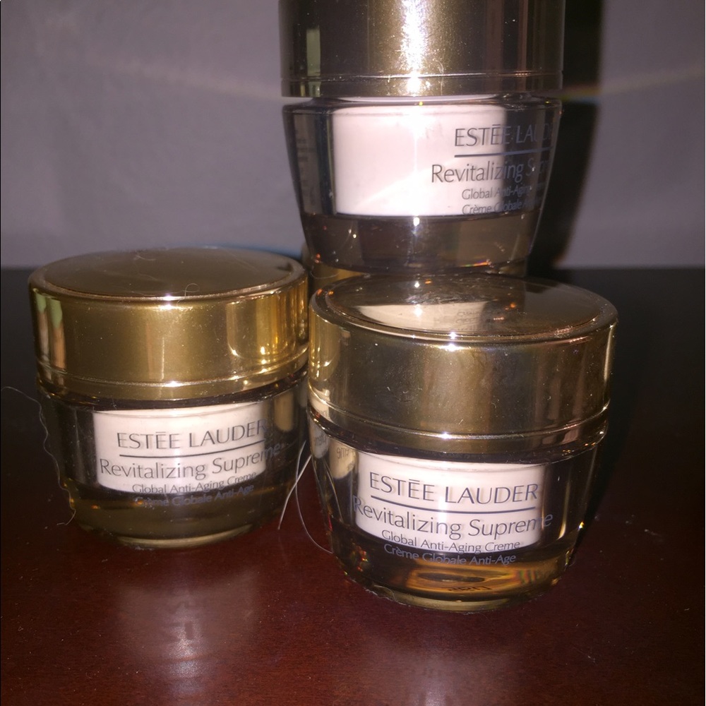 4 sample jars of Estée Lauder Revitalizing Supreme