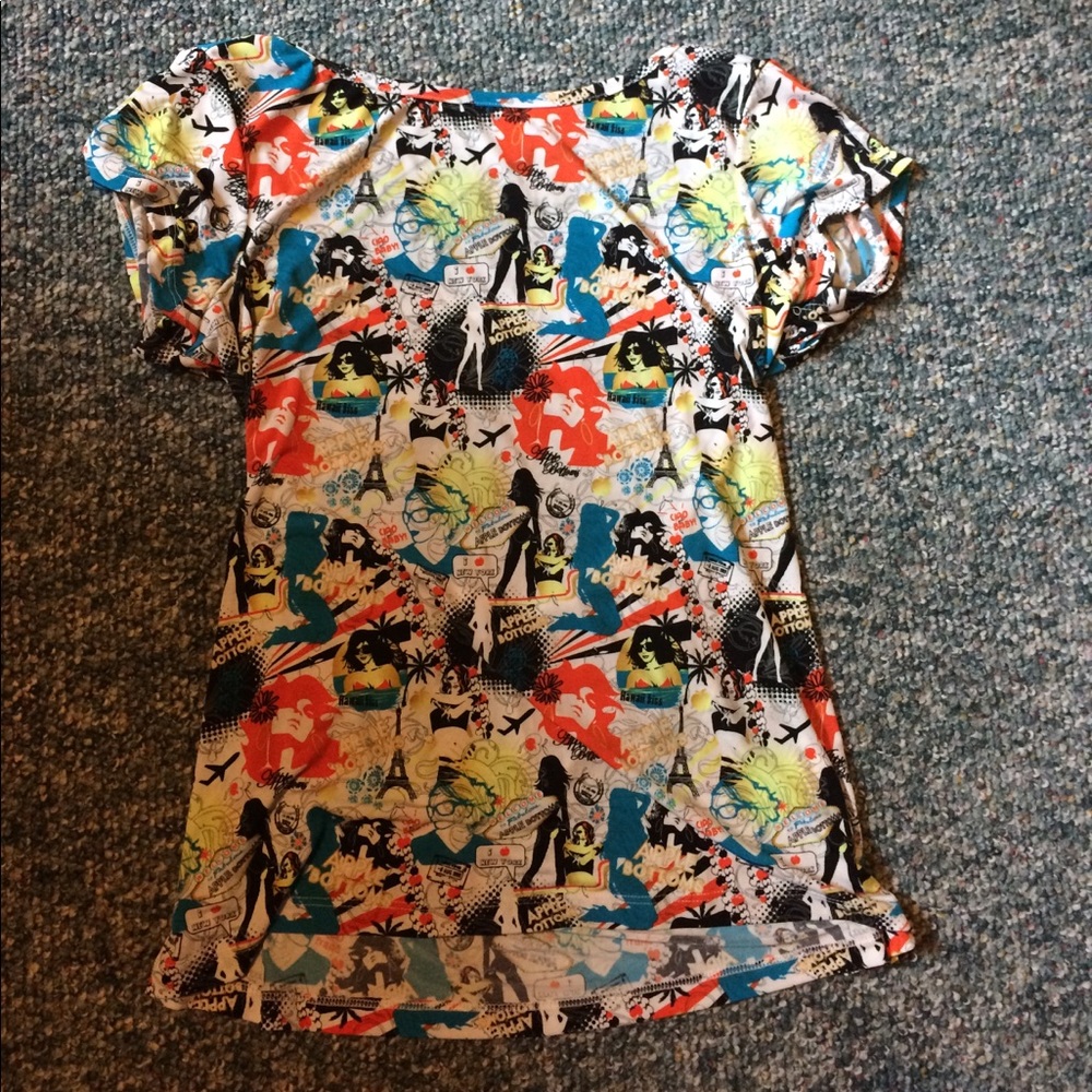 Apple bottom graphic t-shirt 1X