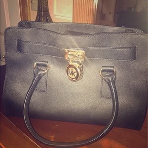 Michael kors purse