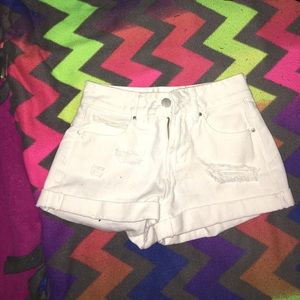 White pacsun shorts