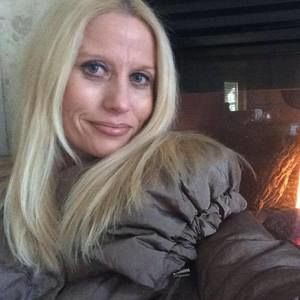 Meet your Posher, Shana