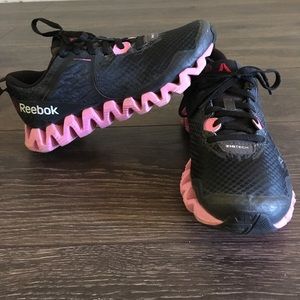 🎉SALE 🎉•R E E B O K S•