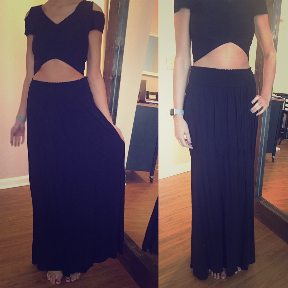 Black flowy Express maxi skirt