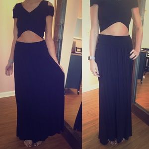 Black flowy Express maxi skirt