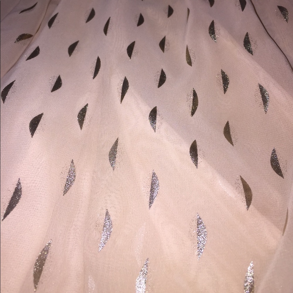 Chandi and Lia metallic blouse - Picture 4 of 7