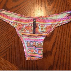 NWOT VICTORIAS SECRET ITSY BOTTOMS
